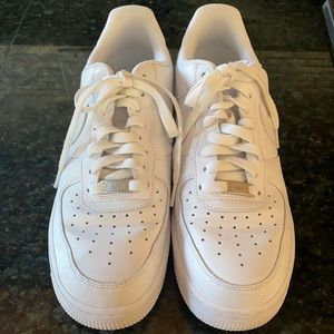 Good condition Nike Air snickers. Air force one.